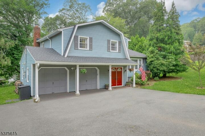 Property Photo: 172 Mount Pleasant Ave NJ 07866