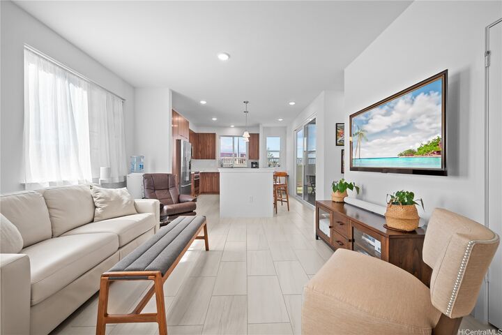 Property Photo:  94-1251 Hale Halawai Drive 39  HI 96797 