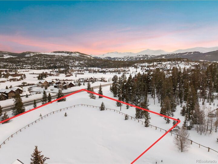 Property Photo:  3 Swan Dr  CO 80424 