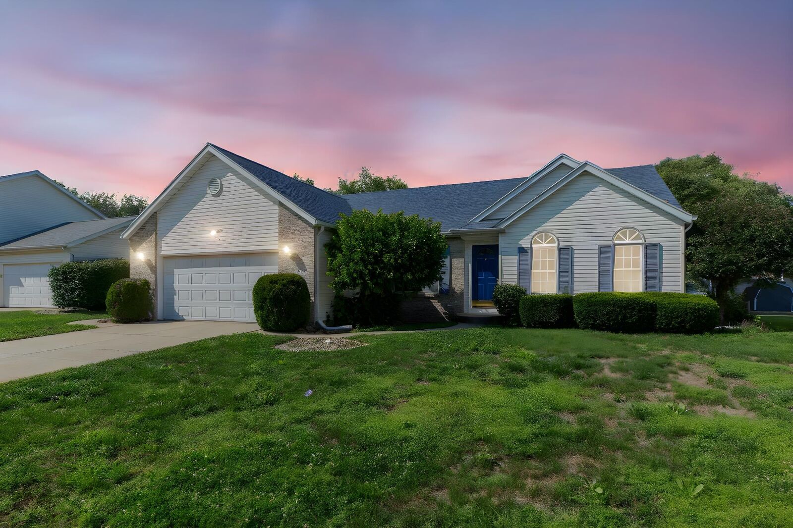 Property Photo: 4020 Stonegate Drive IN 46544