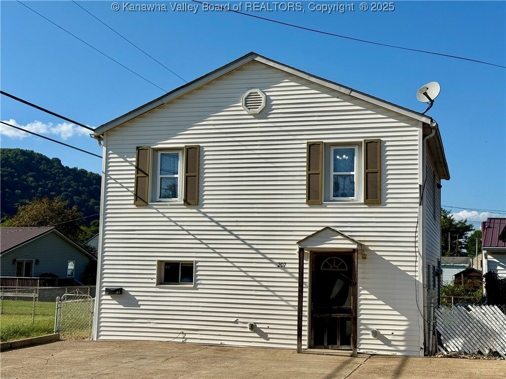 Property Photo:  207 Marshall Avenue  WV 25306 