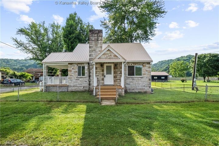 5121 Elaine Drive  Charleston WV 25306 photo