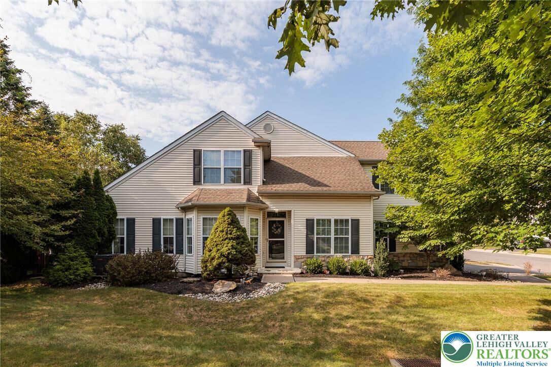 Property Photo:  2 Cobblestone Drive  PA 18045 