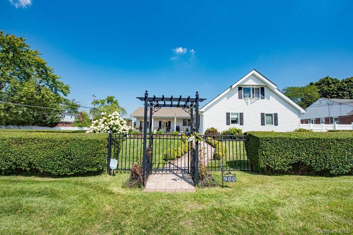 Property Photo: 900 4th Street NY 11704