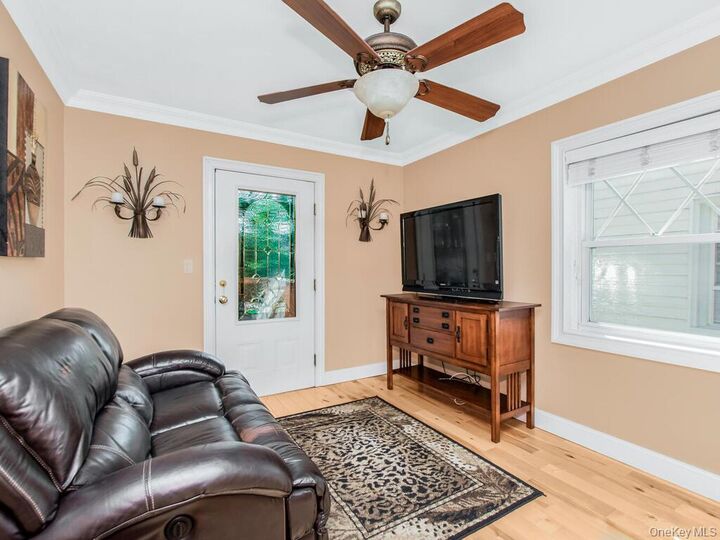 Property Photo: 4175 E Tremont Avenue NY 10465