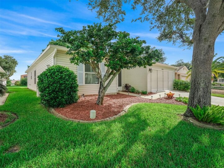 Property Photo:  721 Timbercrest Drive  FL 34748 