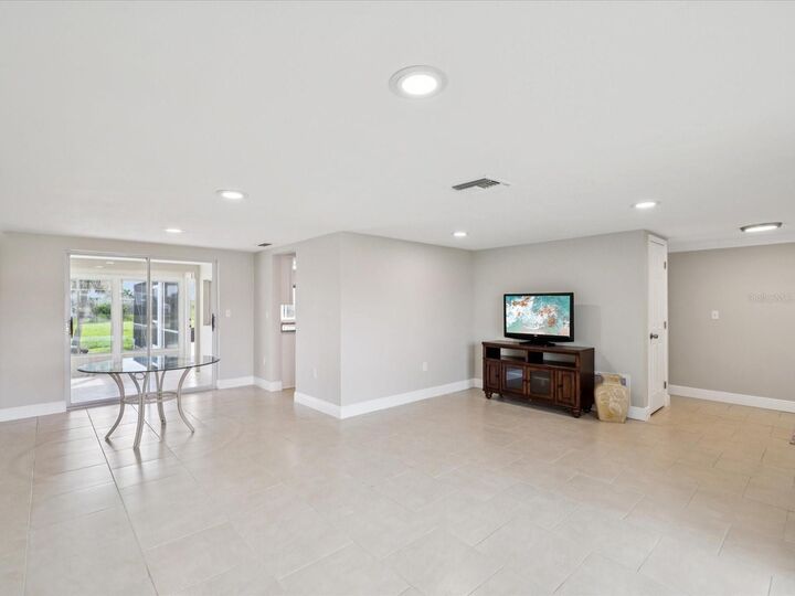 Property Photo:  3855 Topsail Trail  FL 34652 