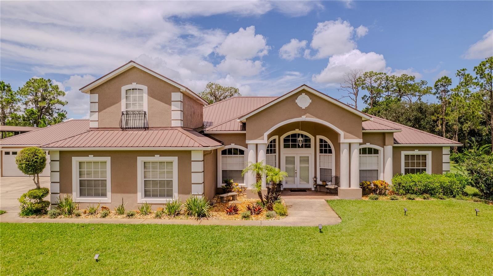 Property Photo:  2360 Live Oak Lake Rd  FL 34771 