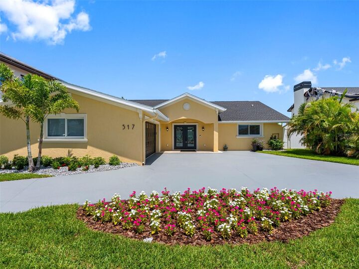 Property Photo:  517 Johns Pass Avenue  FL 33708 