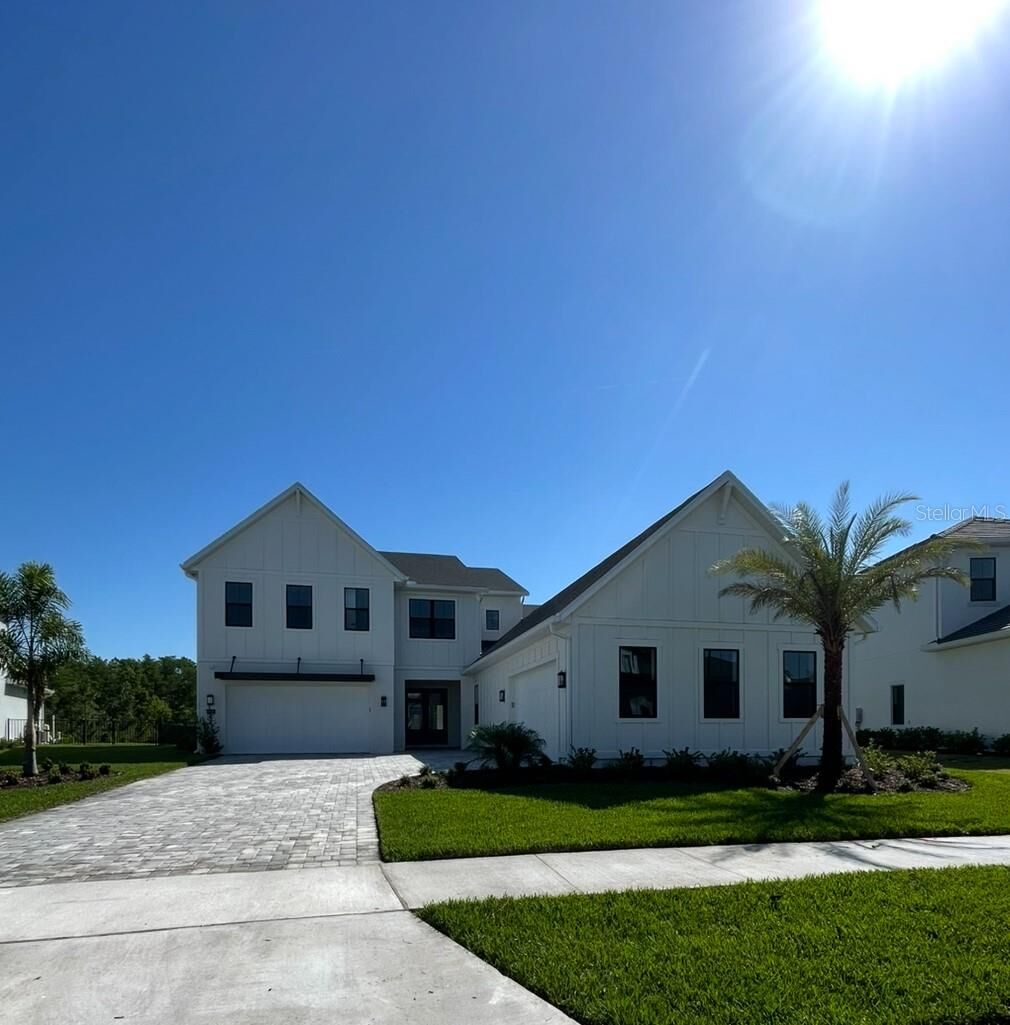 Property Photo: 9841 Laurel Berry Drive FL 32827