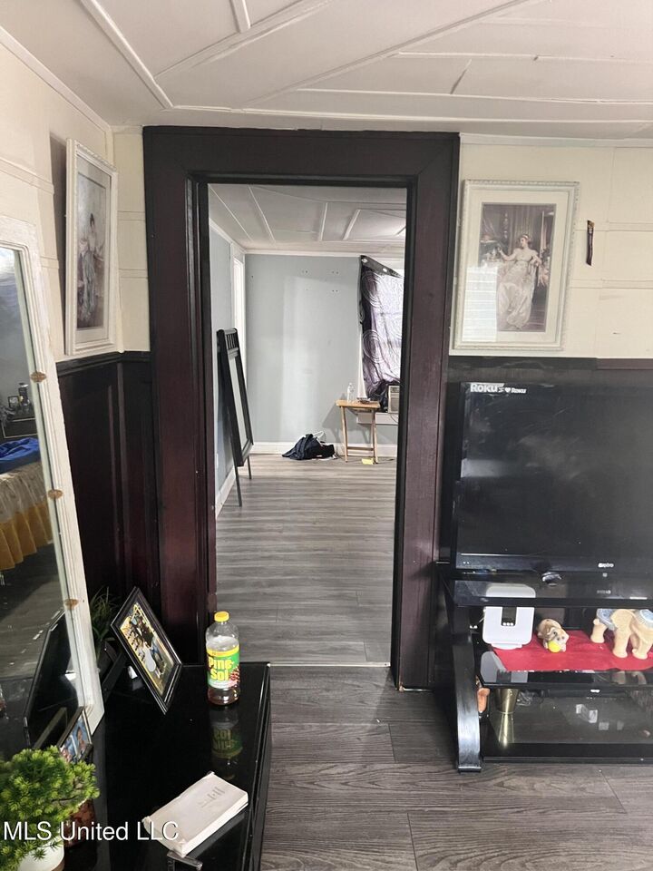 Property Photo:  1408 25th Street  MS 39501 