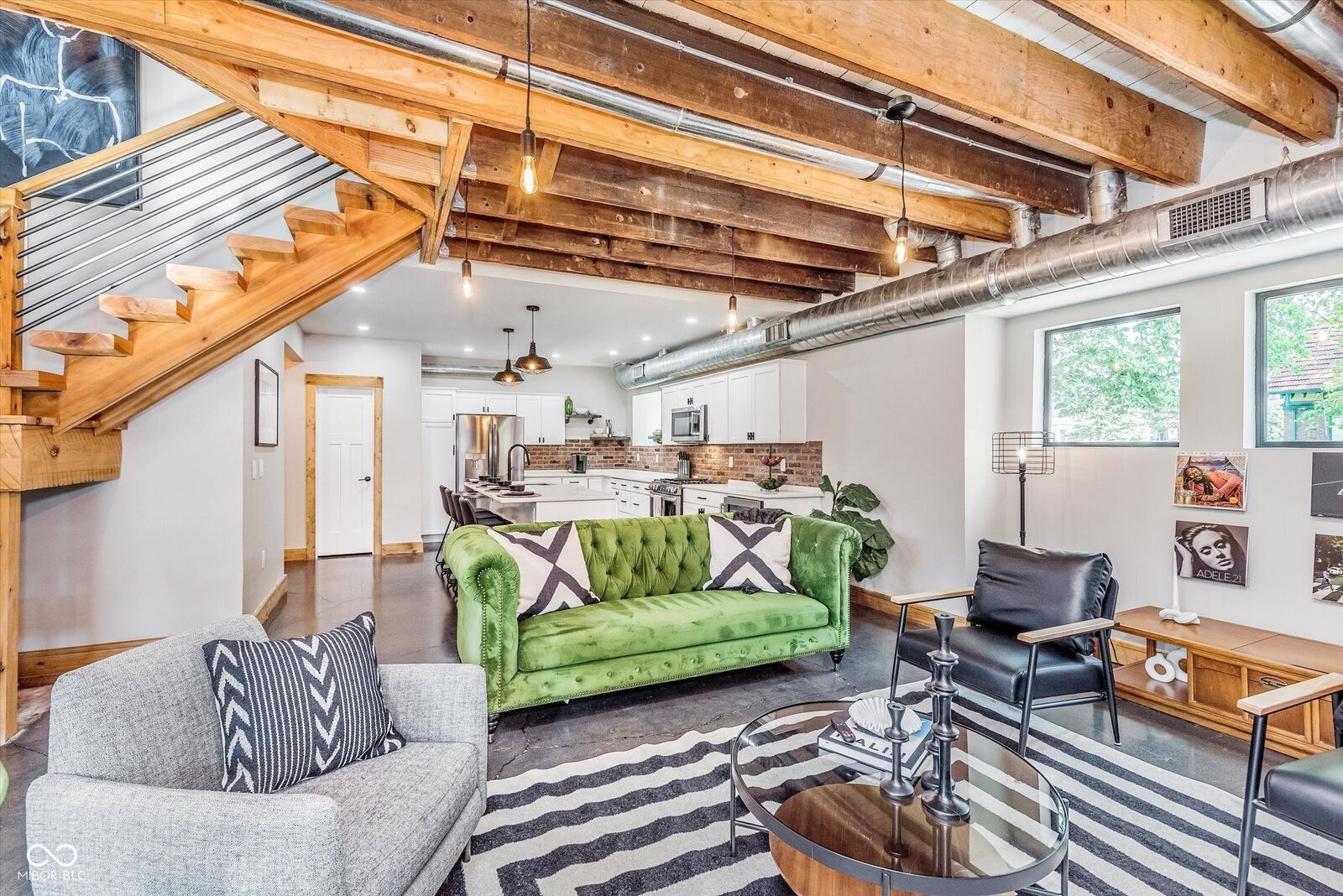 Property Photo: 517 E 14th Street IN 46202