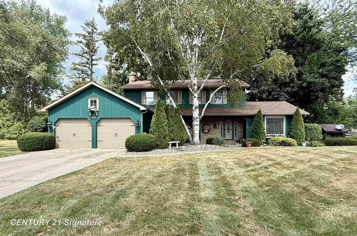 Property Photo: 5402 N Nottingham Drive MI 48603