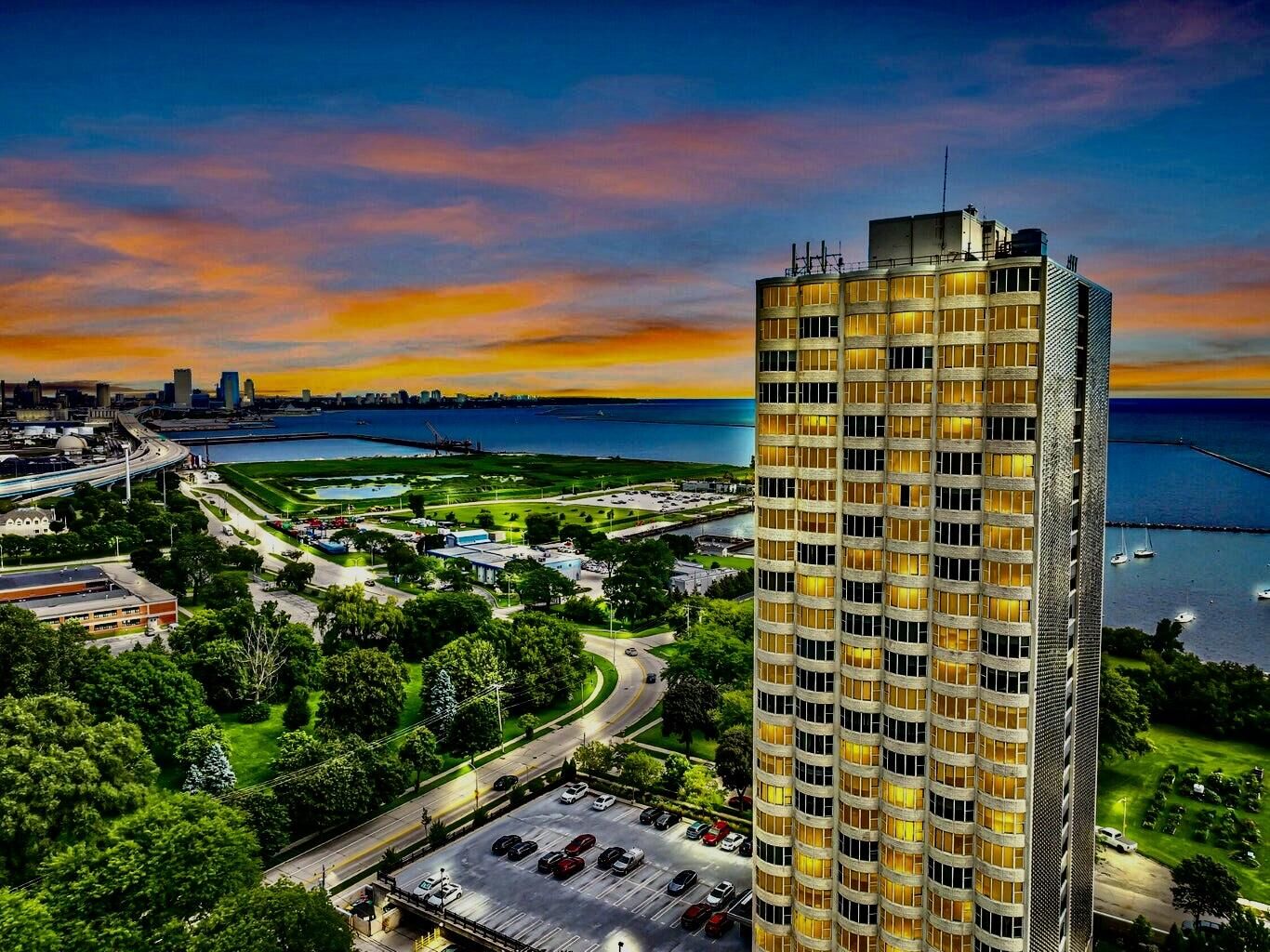 Property Photo: 2525 S Shore Dr 24B WI 53207