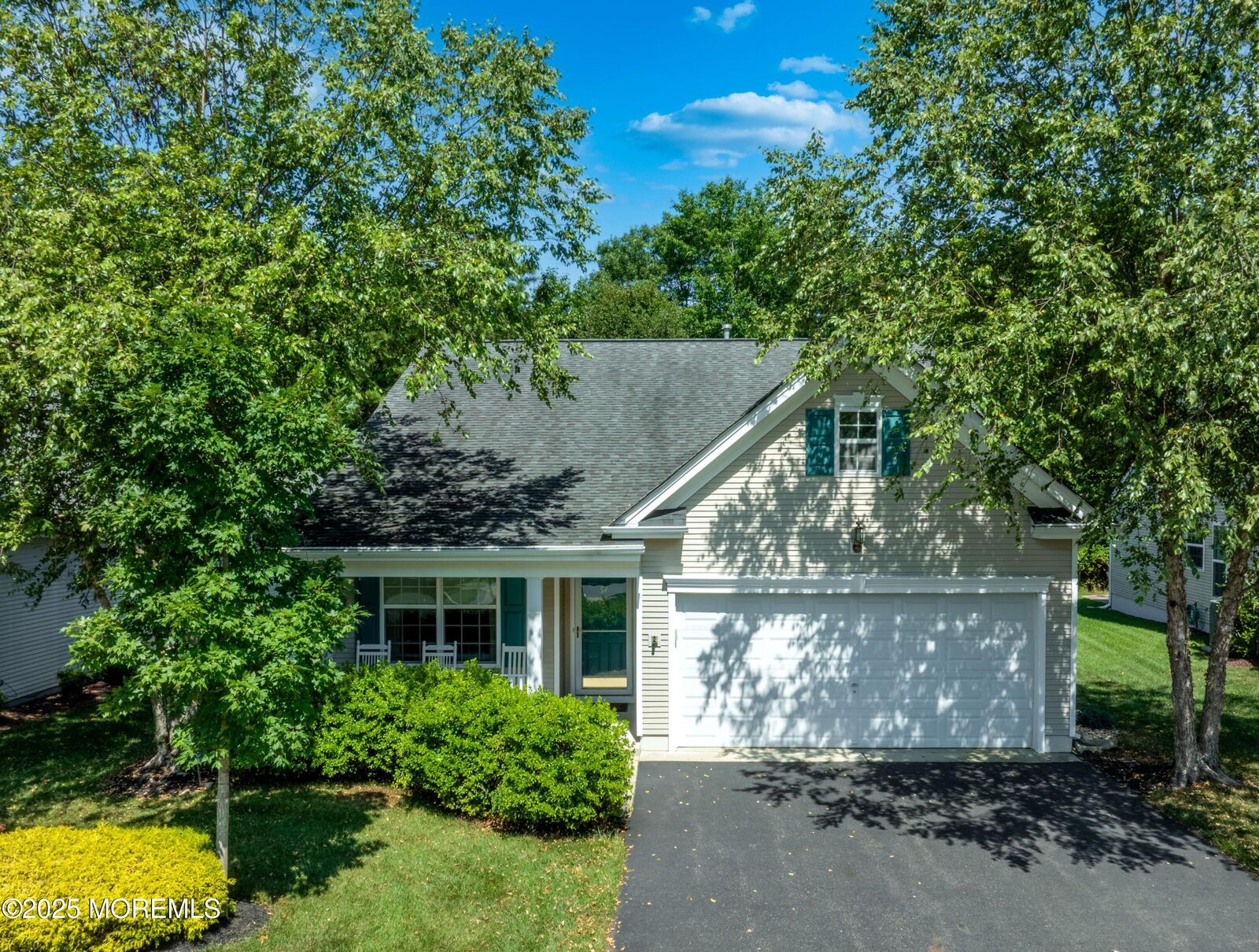 Property Photo:  57 Chesterfield Drive  NJ 08527 