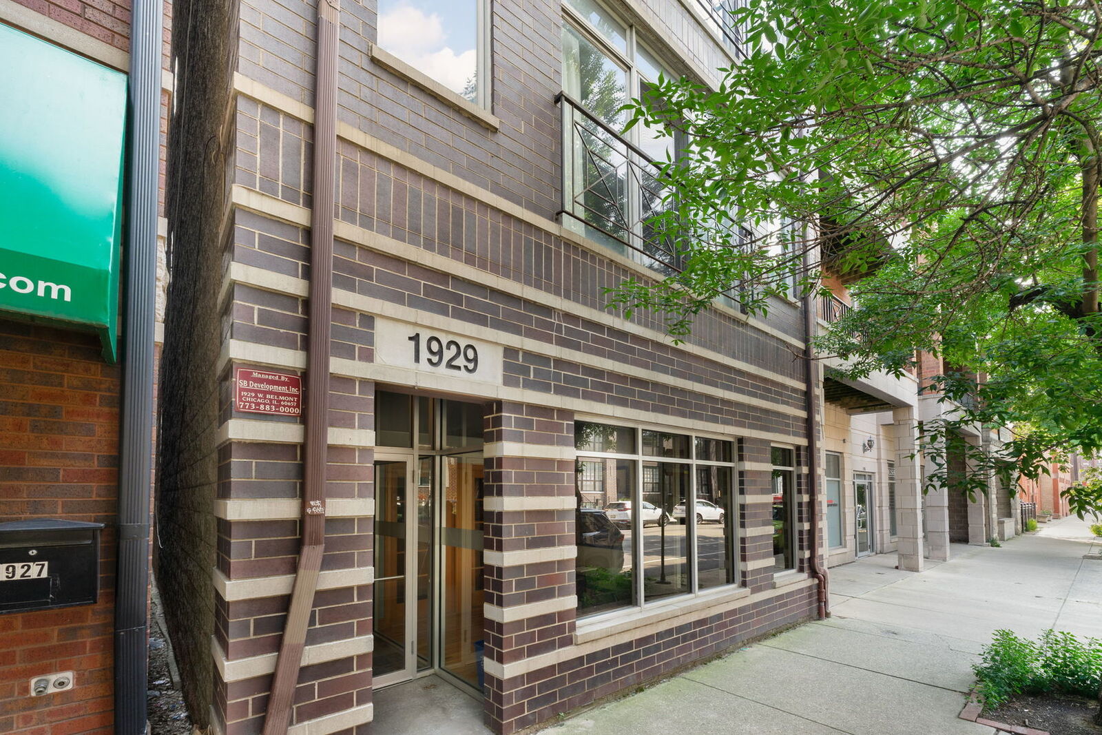 Property Photo:  1929 W Belmont Avenue 2  IL 60657 