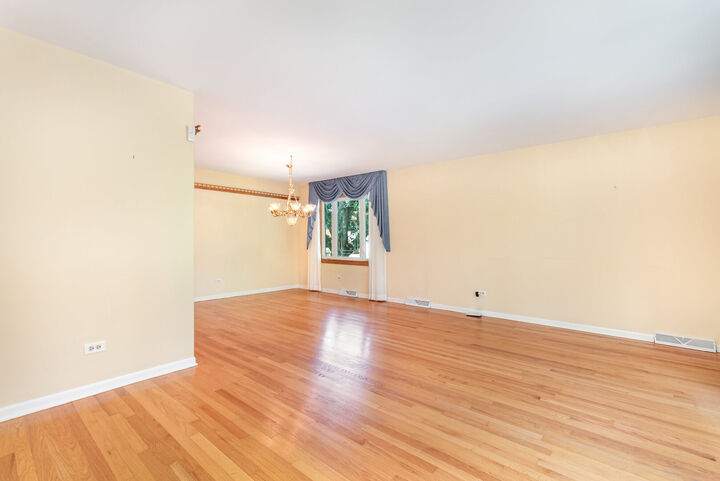 Property Photo:  15200 Pine Drive  IL 60452 