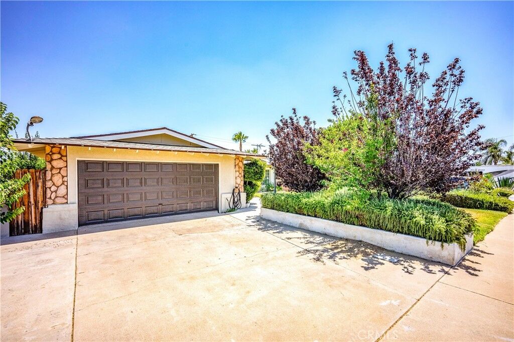 Property Photo:  9367 Kempster Avenue  CA 92335 