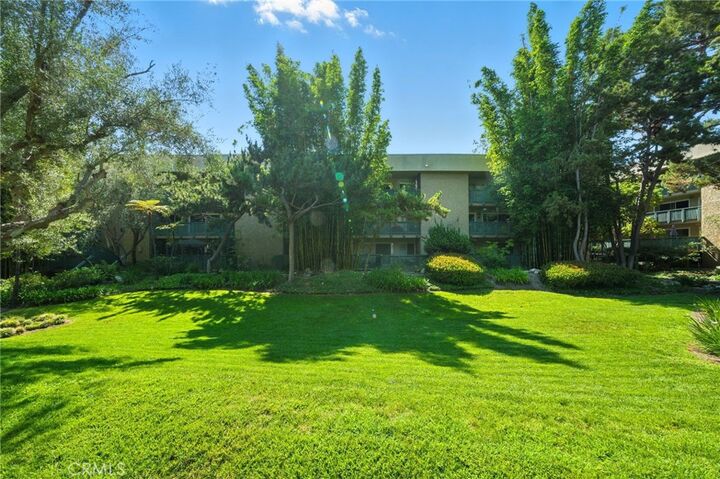 Property Photo:  552 N Bellflower Boulevard 303  CA 90814 
