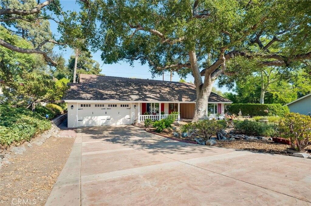 Property Photo: 2040 Whitebluff Drive CA 91773