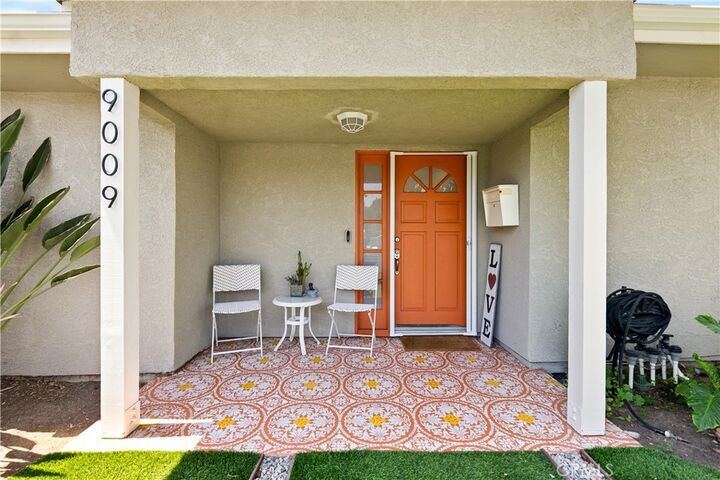 Property Photo:  9009 Bluford Avenue  CA 90602