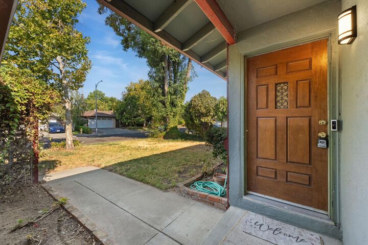 Property Photo:  1330 Alder Place  CA 95618 