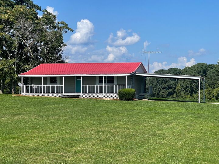 Property Photo: 667 Highland Ridge Rd TN 37330