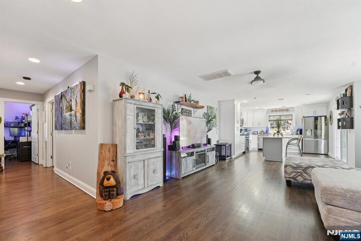 Property Photo:  615 Prospect Avenue B  NJ 07022 