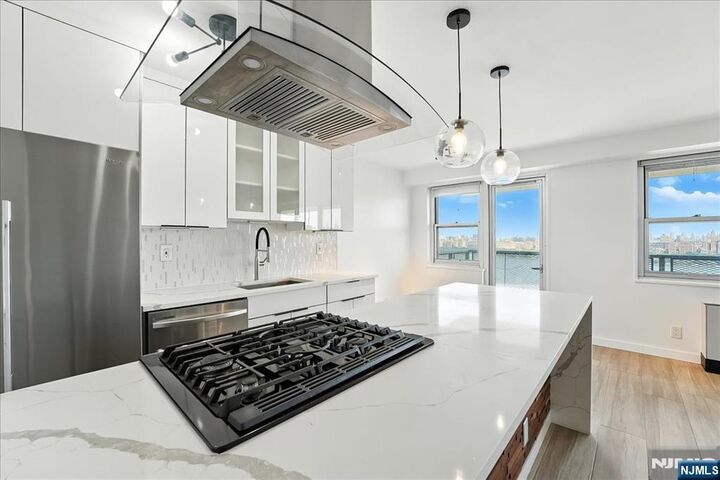 Property Photo: 6600 Jfk Blvd E 15B NJ 07093