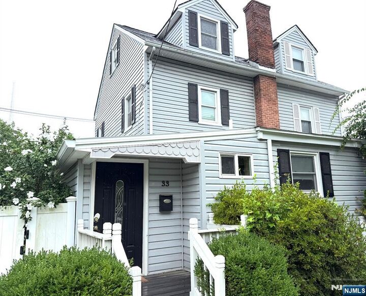 Property Photo:  33 Ringwood Avenue  NJ 07442 