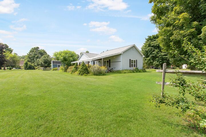 Property Photo: 6 Mountain View Drive NH 03774