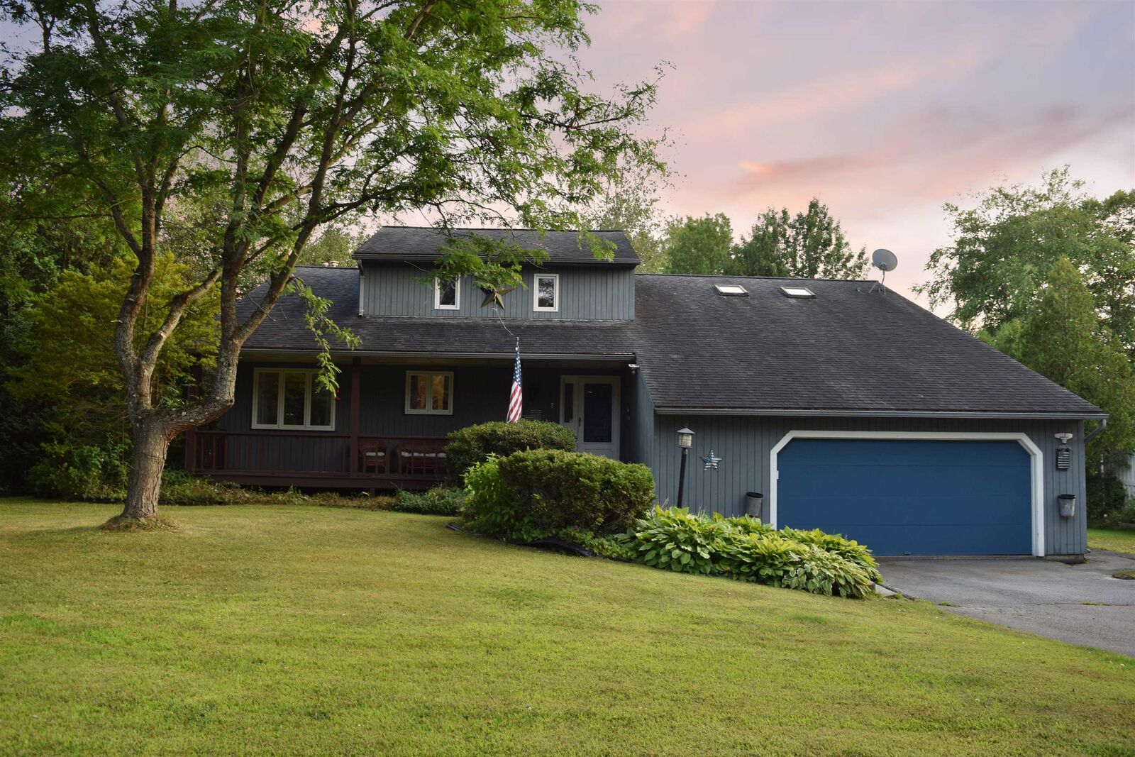 Property Photo: 3 Bobolink Circle VT 05452