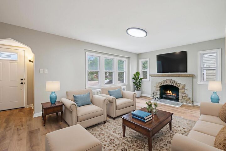 Property Photo: 4428 Park Avenue MN 55407