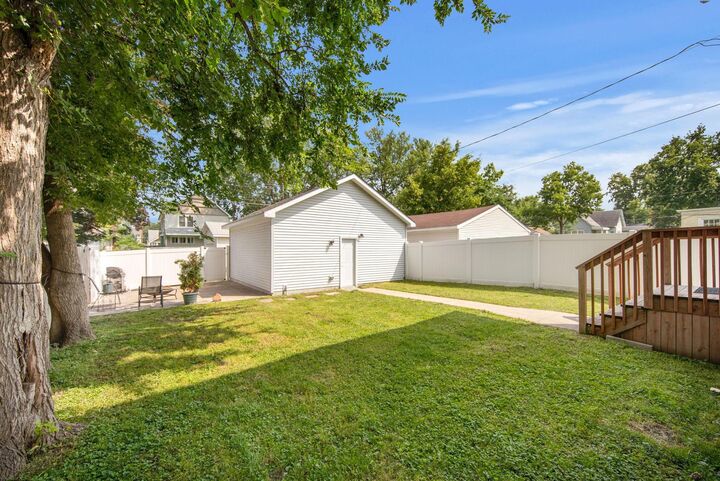 Property Photo: 3910 Girard Avenue N MN 55412