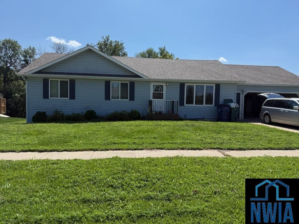 Property Photo: 920 Northside Ct IA 51038