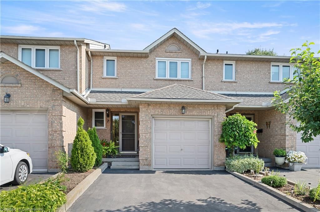 Property Photo: 1310 Upper Wentworth Street 7 ON L9A 5J3
