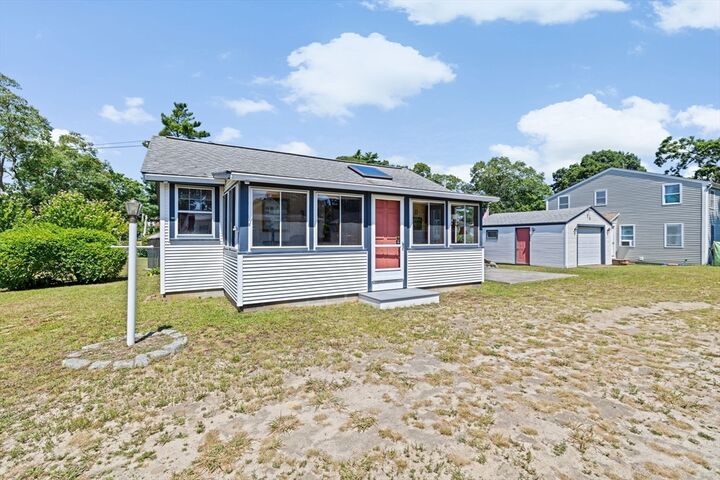 Property Photo:  2 Edward St  MA 02571 