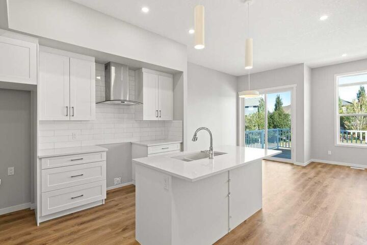 Property Photo:  108 Monterey Bay SE  AB T1V 0K3 