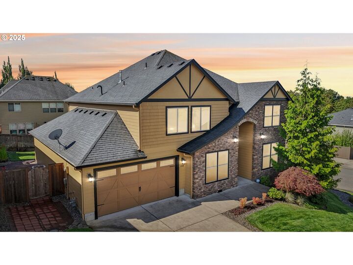 Property Photo:  3538 NW 17th Ave  WA 98607 