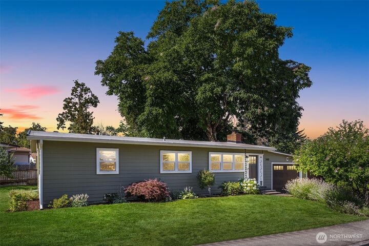 Property Photo: 2411 NE 7th St WA 98056
