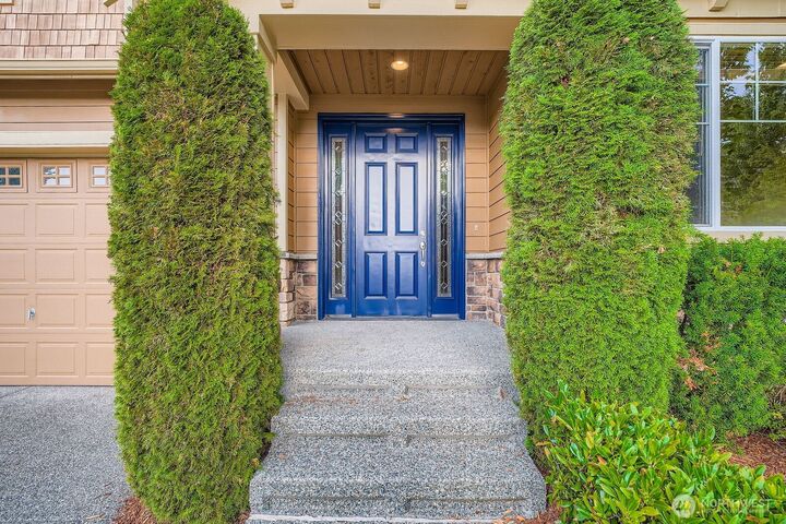 Property Photo: 16200 Parkside Way SE WA 98058