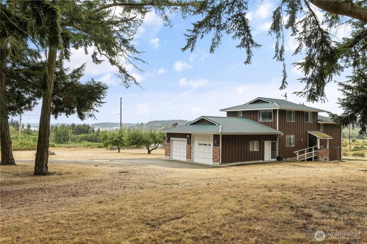 2725  Hunt Road  Oak Harbor WA 98277 photo
