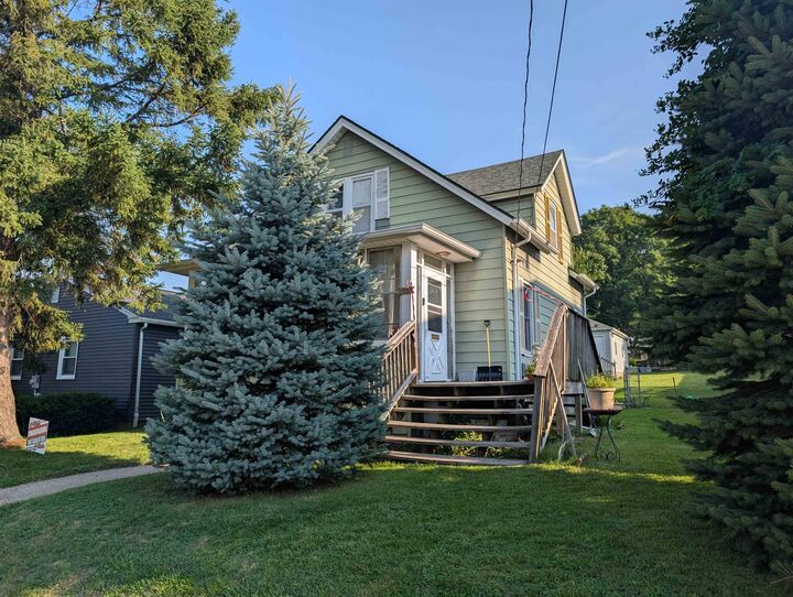 2208 13 Avenue  Rockford IL 61104 photo