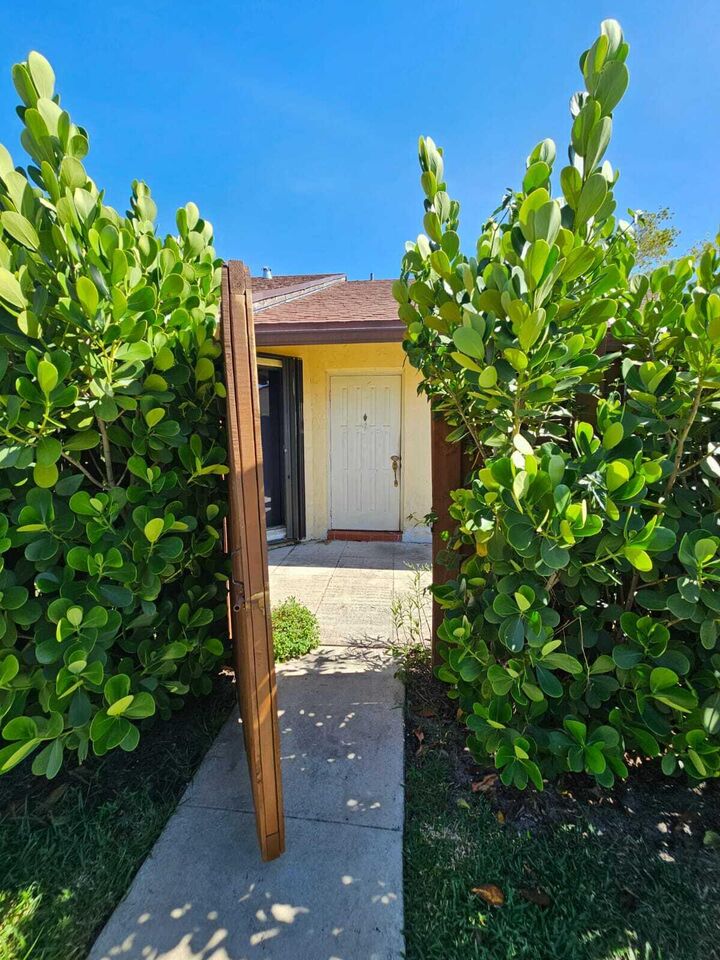 Property Photo:  491 Springdale Circle  FL 33461 