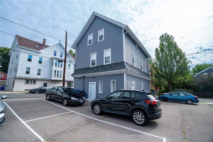 194 Ives Street  Providence RI 02906 photo