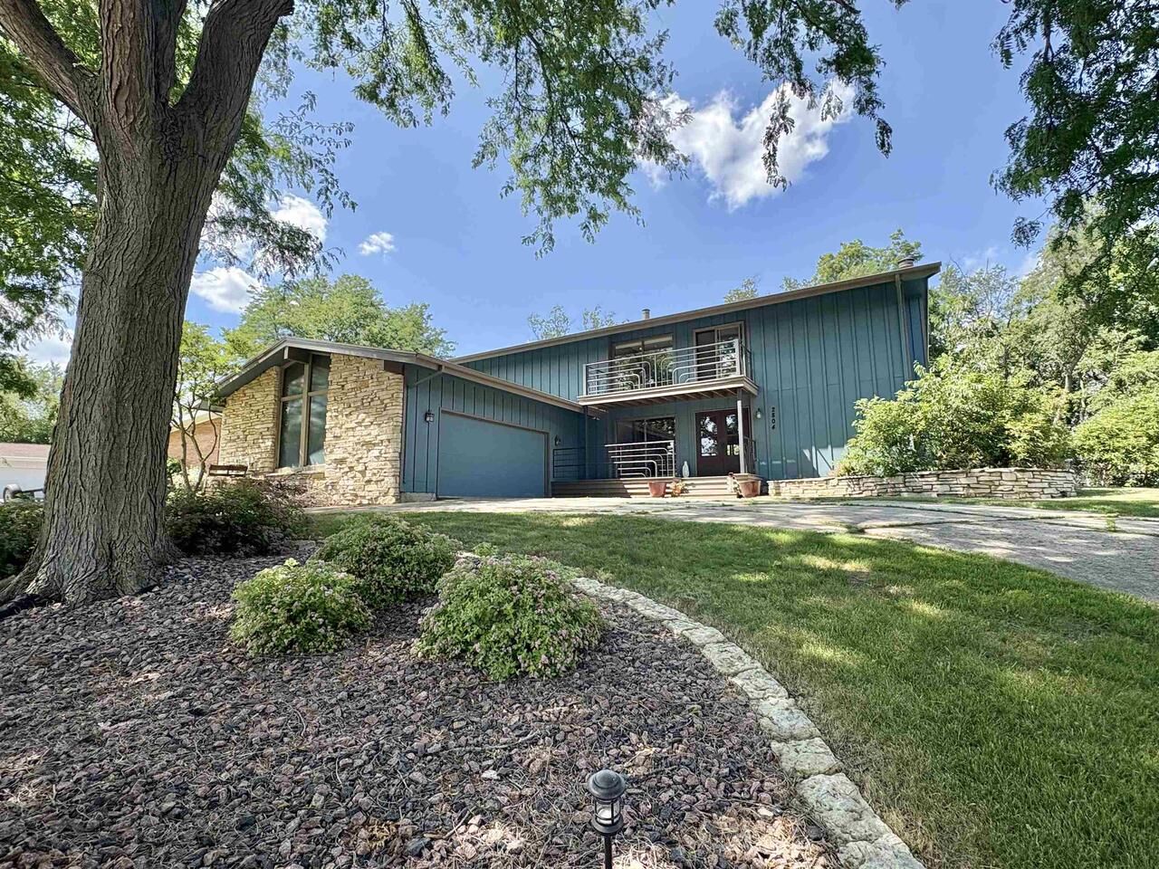 Property Photo: 2804 Dartmouth Drive WI 53548