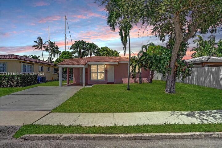 917 Mandarin Isle  Fort Lauderdale FL 33315 photo