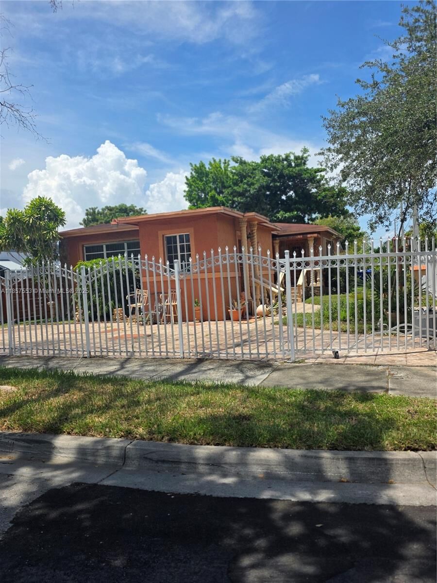 Property Photo:  501 NW 43rd St  FL 33127 