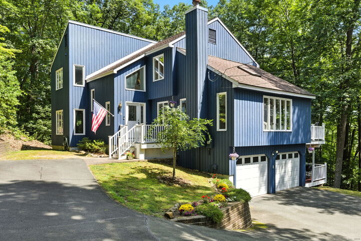 46 Rockledge Drive  Avon CT 06001 photo