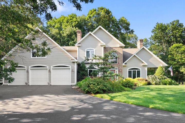 Property Photo:  37 Pondview Drive  CT 06040 